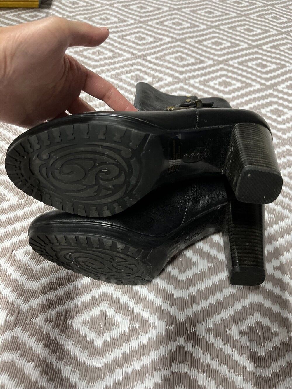 Clarks Indigo Women's Black Ankle Leather Boots 64503 Zip Up Sz 9M EUC - Picture 7 of 12